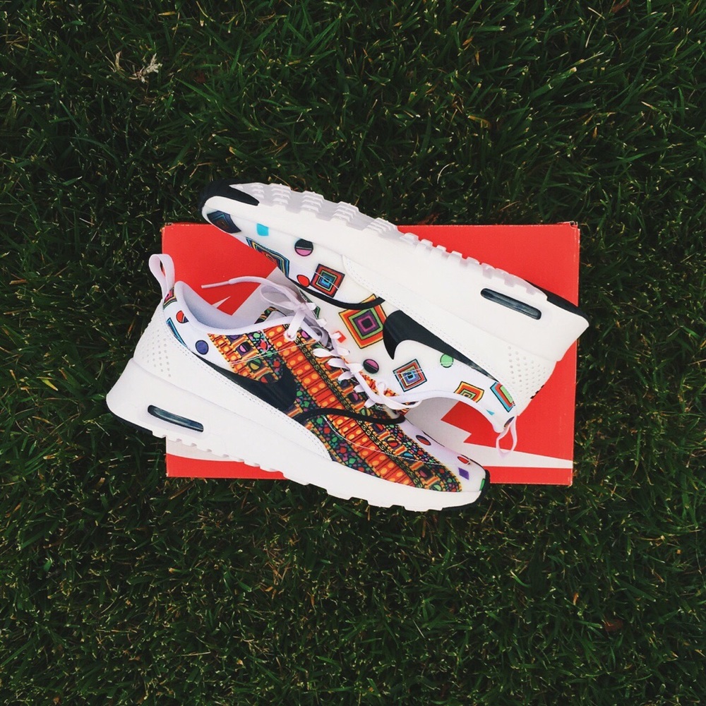 Rare Nike Thea’s